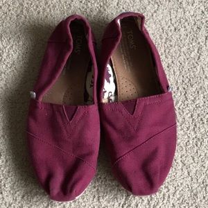 Toms